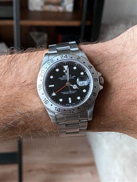 rolex explorer 16570 black dial.